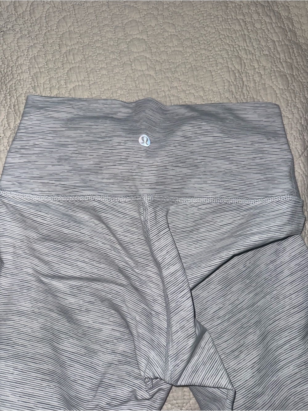 Like new lululemon Wunder Under Legging